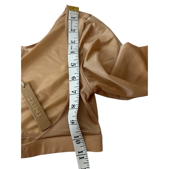 New SKIMS Barely There Shapewear Arm Shaper Top Women's Medium Clay New - Picture 8 of 10